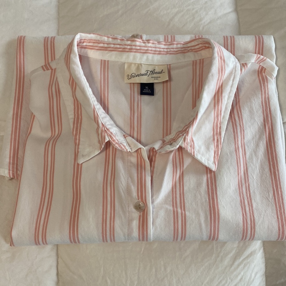 ❤️Buy one get one free❤️ 
Universal Thread striped top - Picture 5 of 5